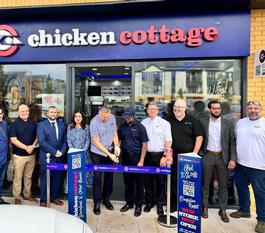 largechicken-cotttage-dunstable.jpg